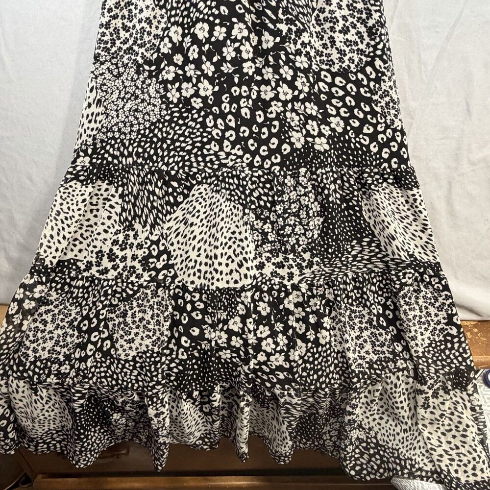 BB Dakota Steve Madden Mix Degrees Midi Dress Size Small Black White Floral EUC - Picture 2 of 8